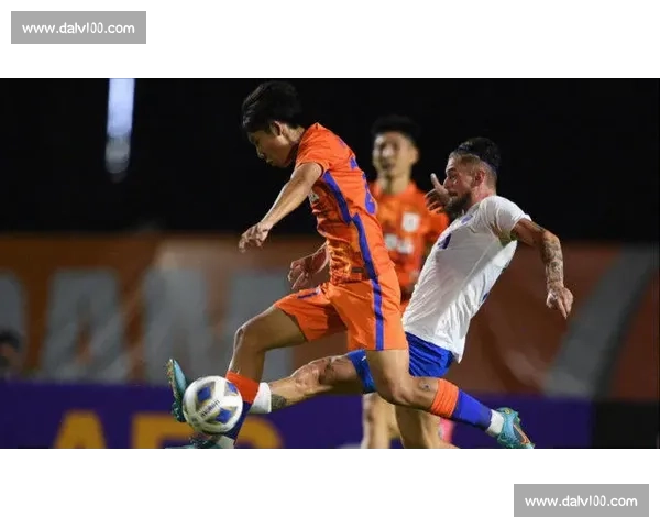 李毅盛赞米特里策：中超最佳外援！暴力突破终结比赛